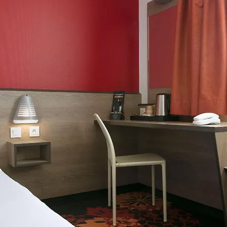 Estaing Hotel 3*