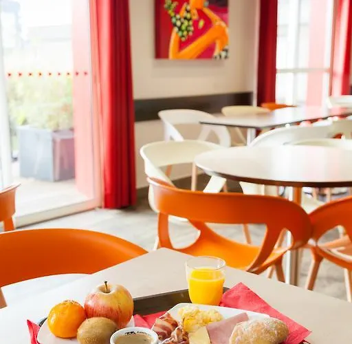 克莱蒙埃斯坦酒店 酒店