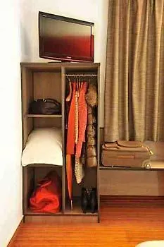 酒店 克莱蒙埃斯坦酒店 3*