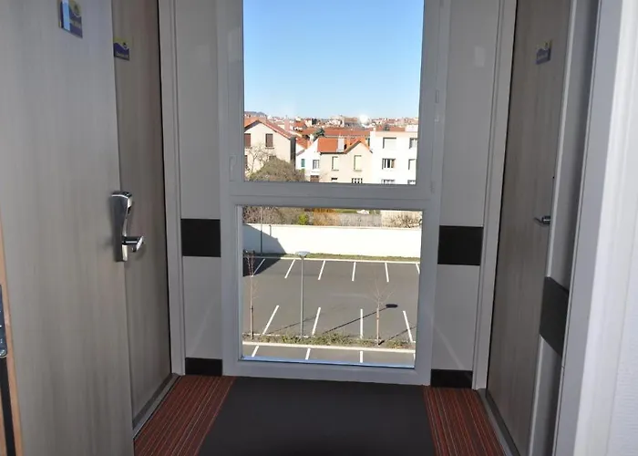 Estaing Szálloda 3*